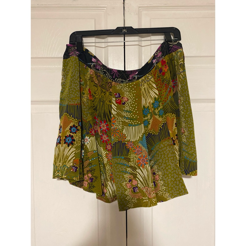 Robert Graham Multicolor Silk Floral Women's Shorts - Picture 5 of 6
